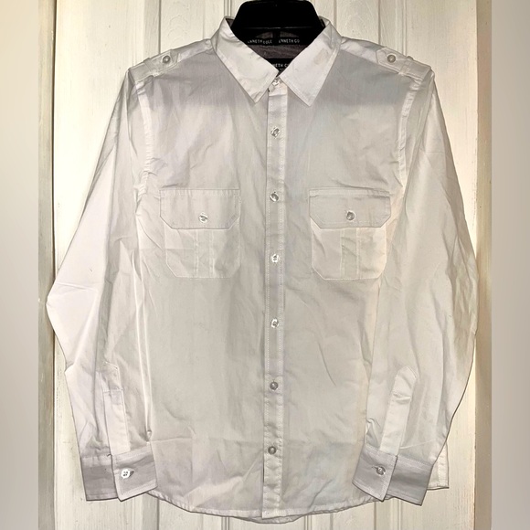 Kenneth Cole White Button Down with Front Pockets NWOT - Picture 1 of 3